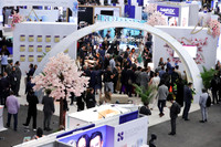 64. The Aesthetic Society Booth - Reception & Book Giveaway